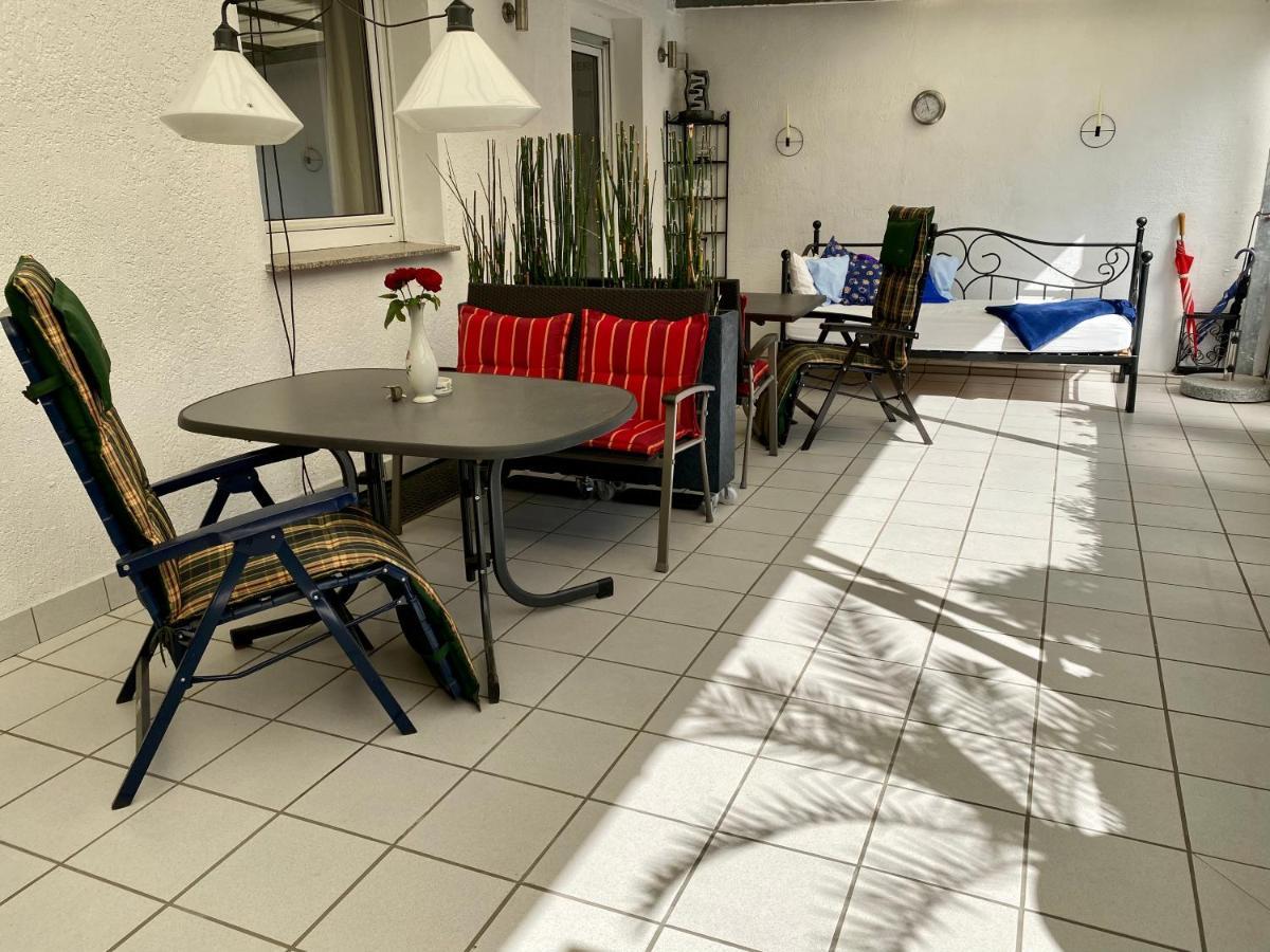 Home-Rose-Garden-Gaestehaus Kontaktloser Zugang Düsseldorf Eksteriør bilde