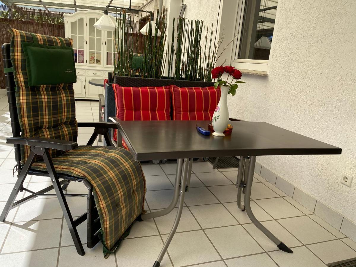 Home-Rose-Garden-Gaestehaus Kontaktloser Zugang Düsseldorf Eksteriør bilde